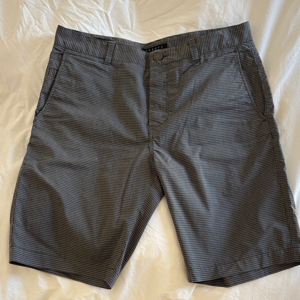 Theory Men's Charcoal Checkered Shorts sz 32
